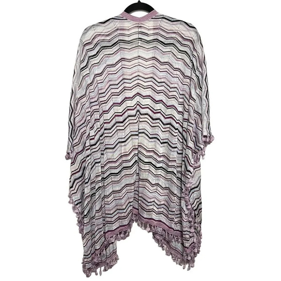 White House Black Market Chevron Knit Shawl Wrap Size M/L fringes tassel - Picture 2 of 6